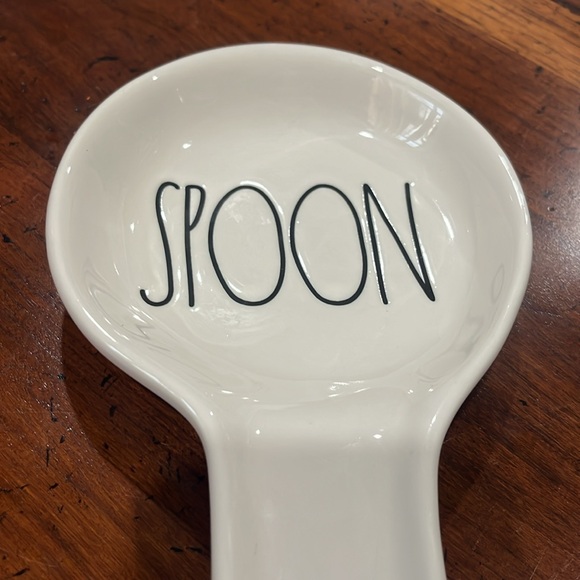 Rae Dunn: Spoon In Large Letters Spoon Rest 10.5 Inch. - Picture 3 of 5